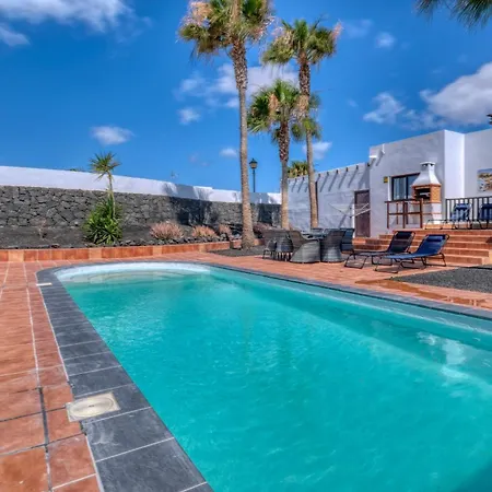 빌라 Salaria - Jacuzzi And Private Pool By Lanzarote 플라야블랑카